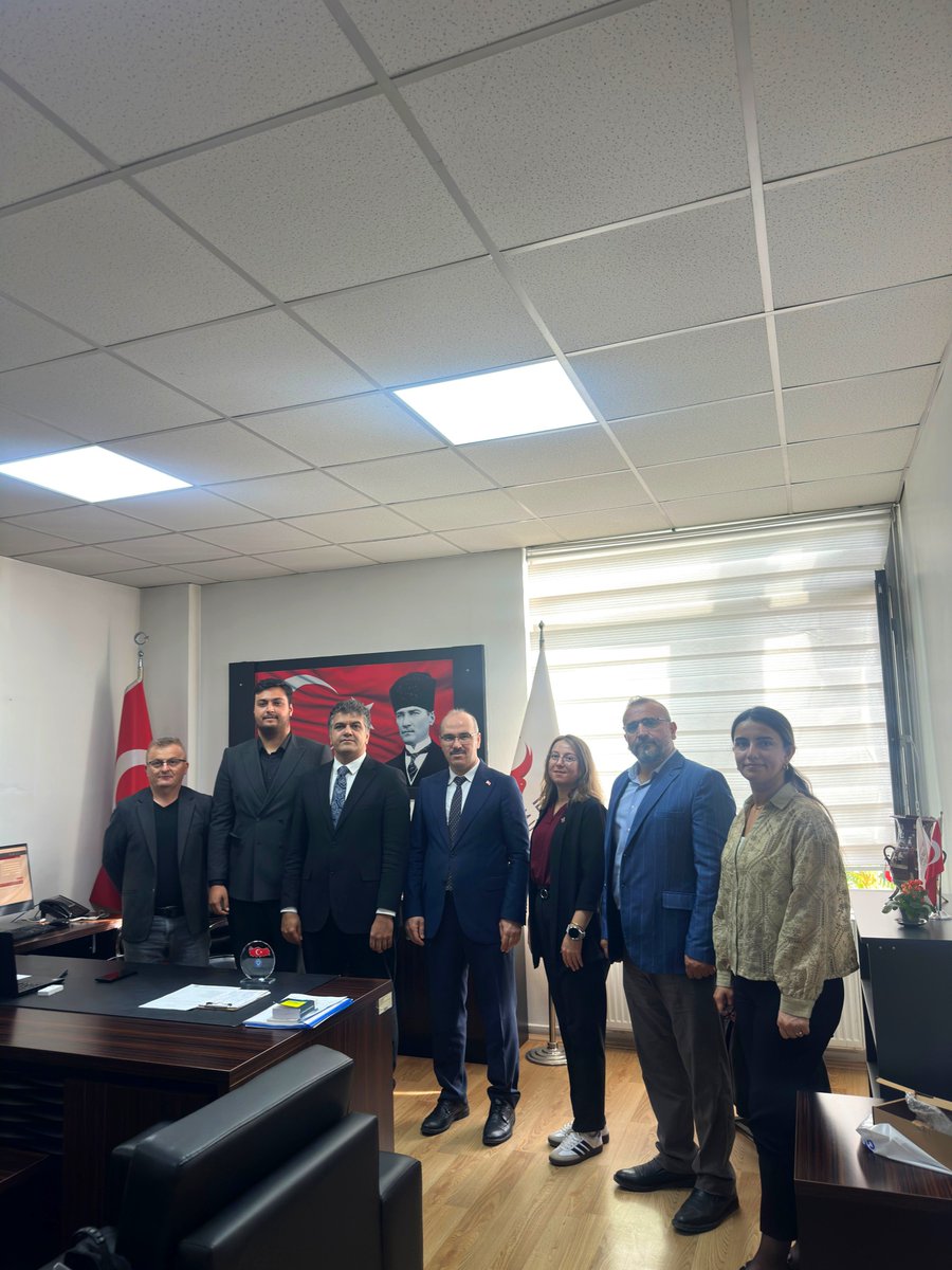 ondesc_'s tweet photo. Türk Büro-Sen Çankırı Şube Başkanı Sayın Yakup Eskimez ve beraberindeki heyet Müdürlüğümüze hayırlı olsun ziyaretinde bulundular. Başkanımıza ve değerli çalışma arkadaşlarına teşekkür ederim. https://t.co/qn18DwIebj
