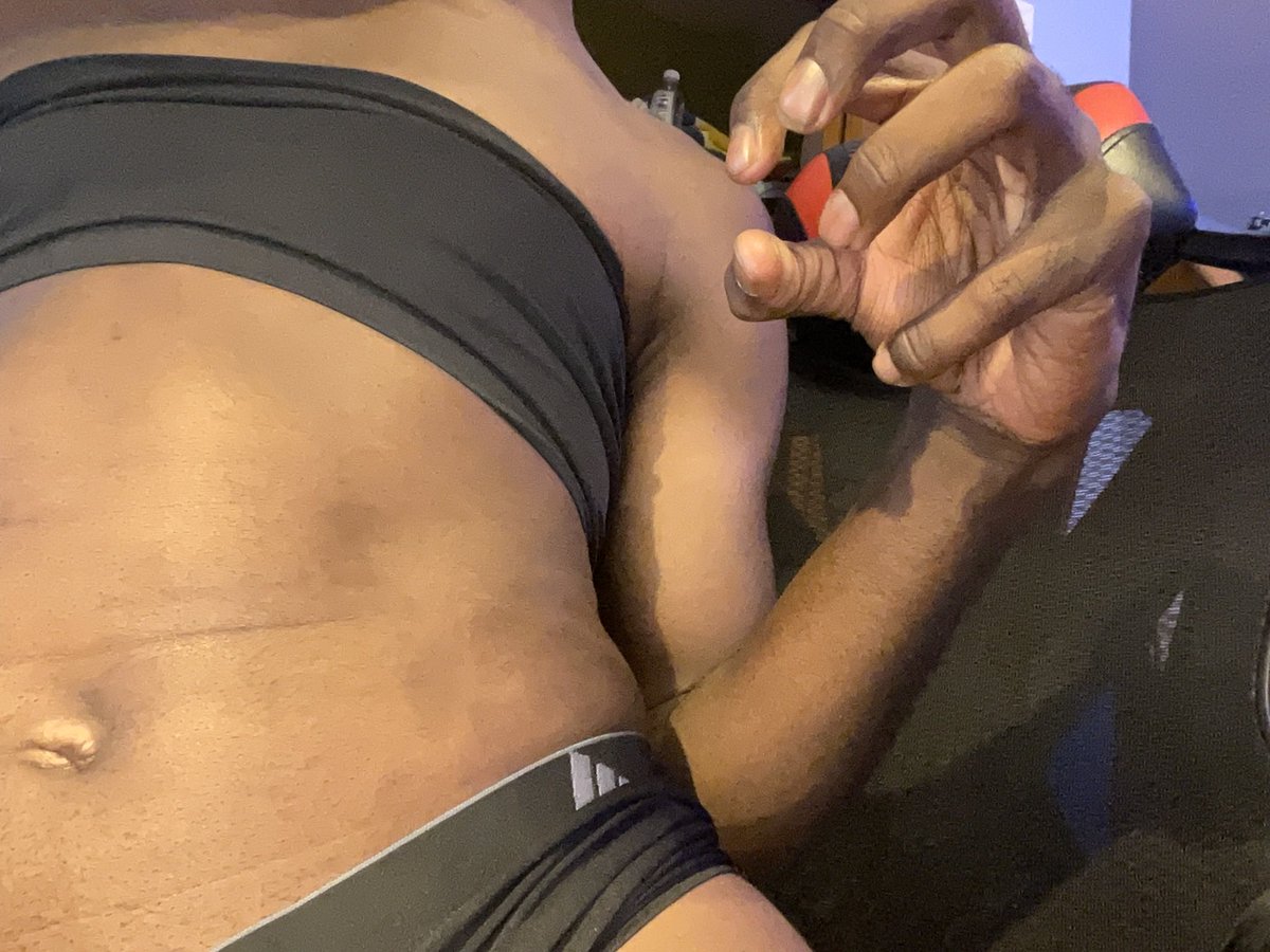 ablackfem's tweet photo. Tryna think of hashtags… #femboy #feet #femboyfeet #gay #twink #nsfwtwt https://t.co/pvn60mGUXF