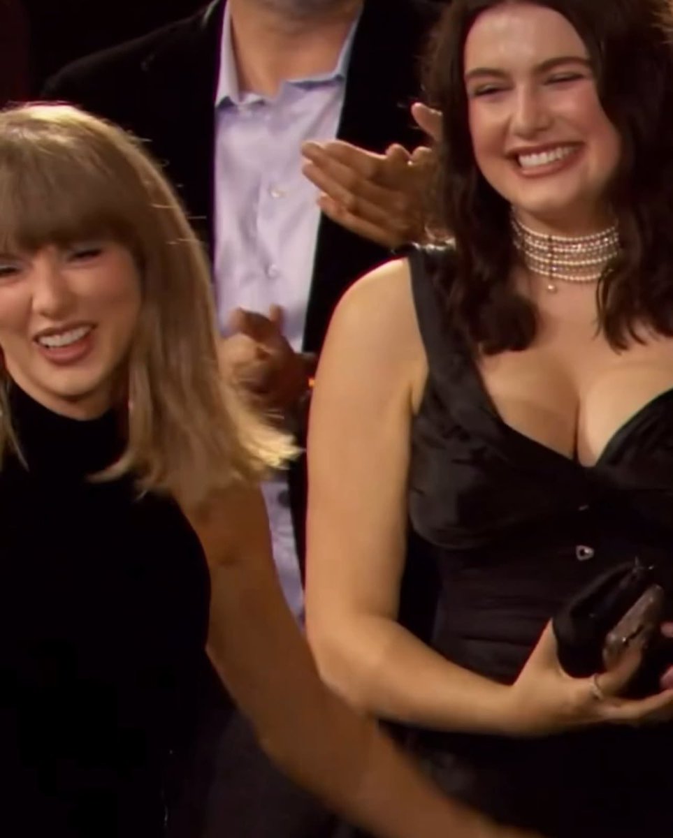 TimesSwift's tweet photo. ❤️| According to a fan who attended the VMAs last night, Ella Bright was initially sitting a few rows behind Taylor Swift before Taylor reached out to her and had Tree invite her to sit next to her for the rest of the night. 🥹 https://t.co/mhb68nCo4m