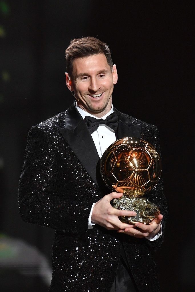 CrewsMat10's tweet photo. Lamine winning the Ballon d’Or would mean Barça had both the youngest and oldest Ballon d’Or winners in modern football history.🌟 https://t.co/7RNwsYAbN2