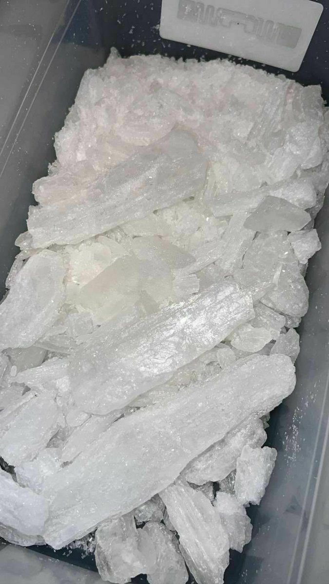 JmillzMMG's tweet photo. For those who were asking me about crystal meth: message me privately—I’ve got stock in now. https://t.co/qjexcJz636