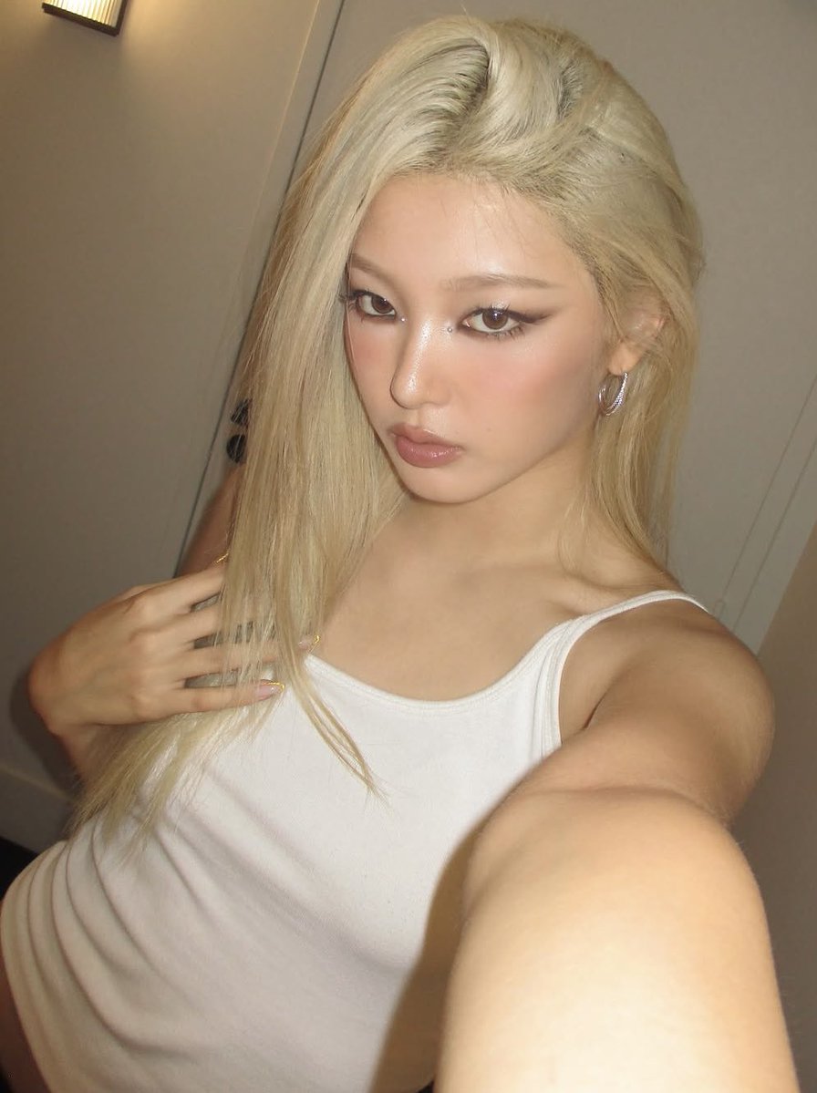 shellcherrypill's tweet photo. she knows exactly the type of gay audience she has https://t.co/XkK41wvCyD