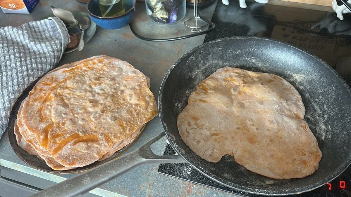 KernowScheduler's tweet photo. @OctopusEnergy A hot tumble with some plum &amp; apple crumble and some sweet potato wraps, in my free hour https://t.co/0I4bxc1iq9