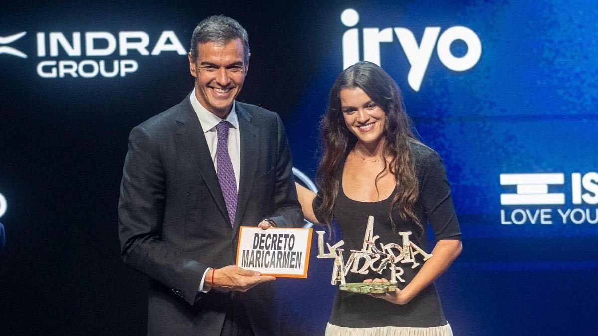 muroantifa's tweet photo. DECRETO MARICARMEN https://t.co/YoXHOjjcnL