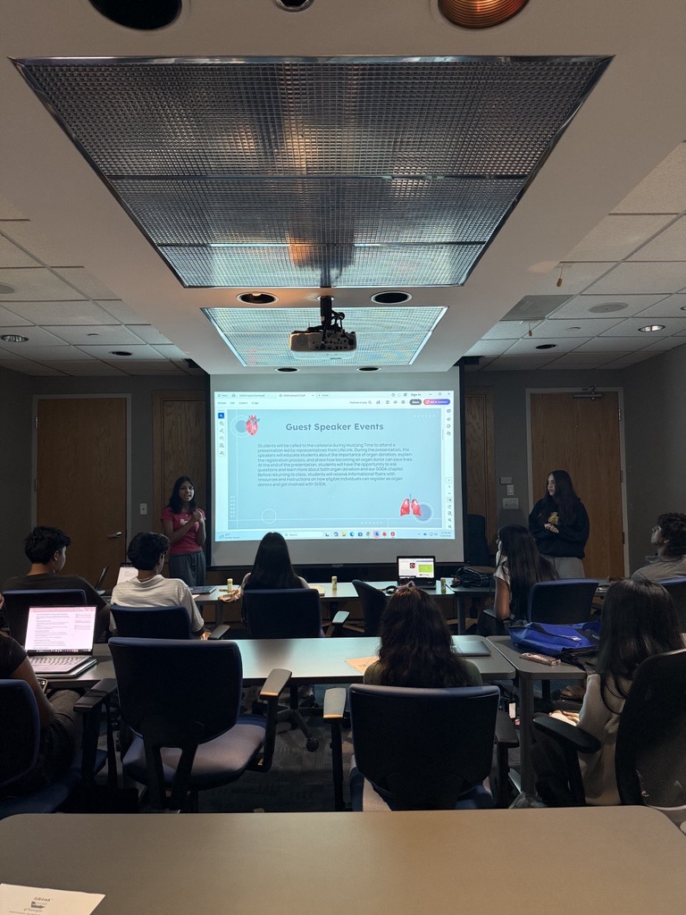 LifeLinkGA's tweet photo. 🚨 Attention, Georgia high schools! Big things are on the way!

During "Impact in Action: The LifeLink Experience" , students put their creativity and passion into action by designing donation advocacy events they can bring back to their schools this year. https://t.co/6NpvGmXZVq