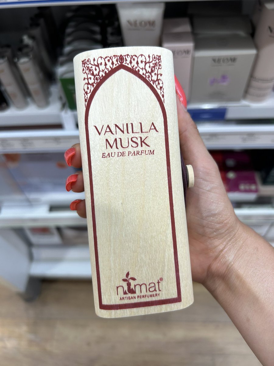 yrprincessrose's tweet photo. Went and got it myself cause I keep dreaming of the smell… send for it $50 https://t.co/hcNZVmls8T