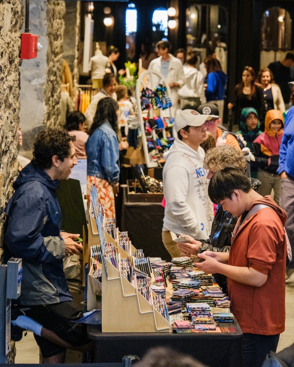 fadmarket's tweet photo. DUMBO, we’re heading back your way this weekend! 🙌

Join us at @empirestoresnyc with an all-new lineup of 35+ independent makers, designers &amp; creative small businesses.

🗓️ Oct 3+4 ⏰ 11am–6pm 📍 55 Water St, DUMBO 🎟️ Free entry

#FADMarket #DUMBO #NYCWeekend https://t.co/dsiEbz8D4y