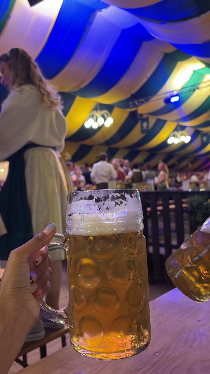 m_lyrodelle's tweet photo. oktoberfest 2026🍻 https://t.co/hJvZ8IIF1k