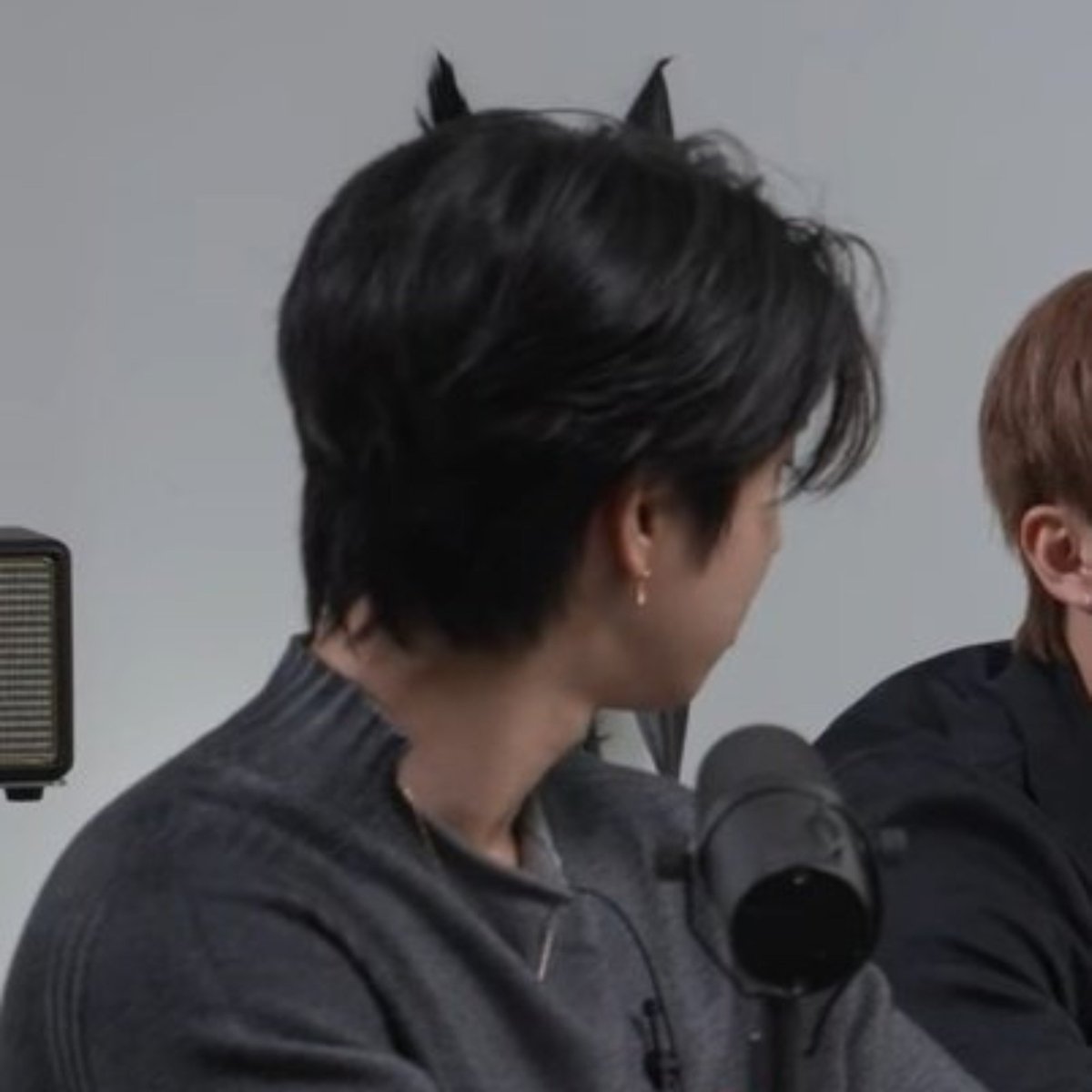 ssickjisung's tweet photo. do we remember kittysung 😋 https://t.co/6sNWX6Bkdz