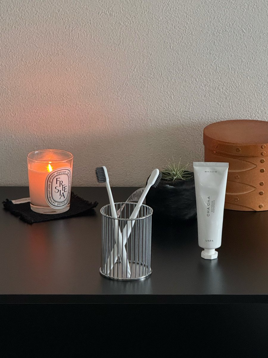 MonetIntih1pbv's tweet photo. Sponsored |

The more often you use toothpaste, the more you look for a gentle, non-irritating formula. Unpa Chacha Premium Whitening Toothpaste contains French organic chamomile extract, with a subtle chamomile scent that feels pleasant. It has https://t.co/fA2JpWXfQb