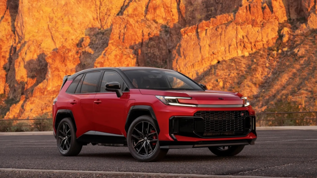 CodyToyota's tweet photo. With multiple EVs, Toyota has โgas-price-proofed our lineup,โ #Toyota Motor North America's David Christ told WardsAuto. #ToyotaEmployee https://t.co/UhLdSOYmbW https://t.co/UqwCSrS1U4