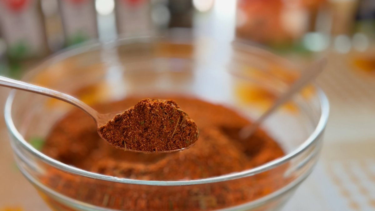 LoreeMarshfqtr's tweet photo. Homemade spice blend https://t.co/nZtLDfdXA3