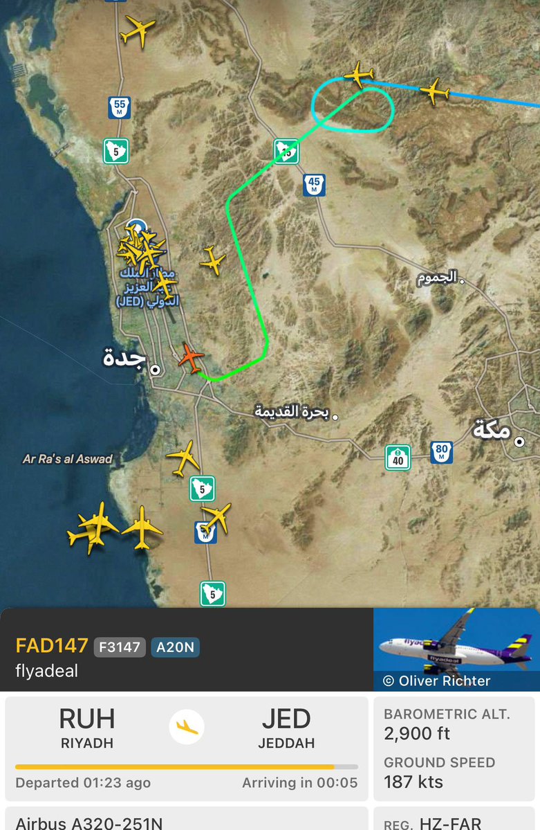 MideastIntelX's tweet photo. Disruptions at #Jeddah airport due to Yemeni attacks on Saudi Arabia https://t.co/FydxVCcnkr