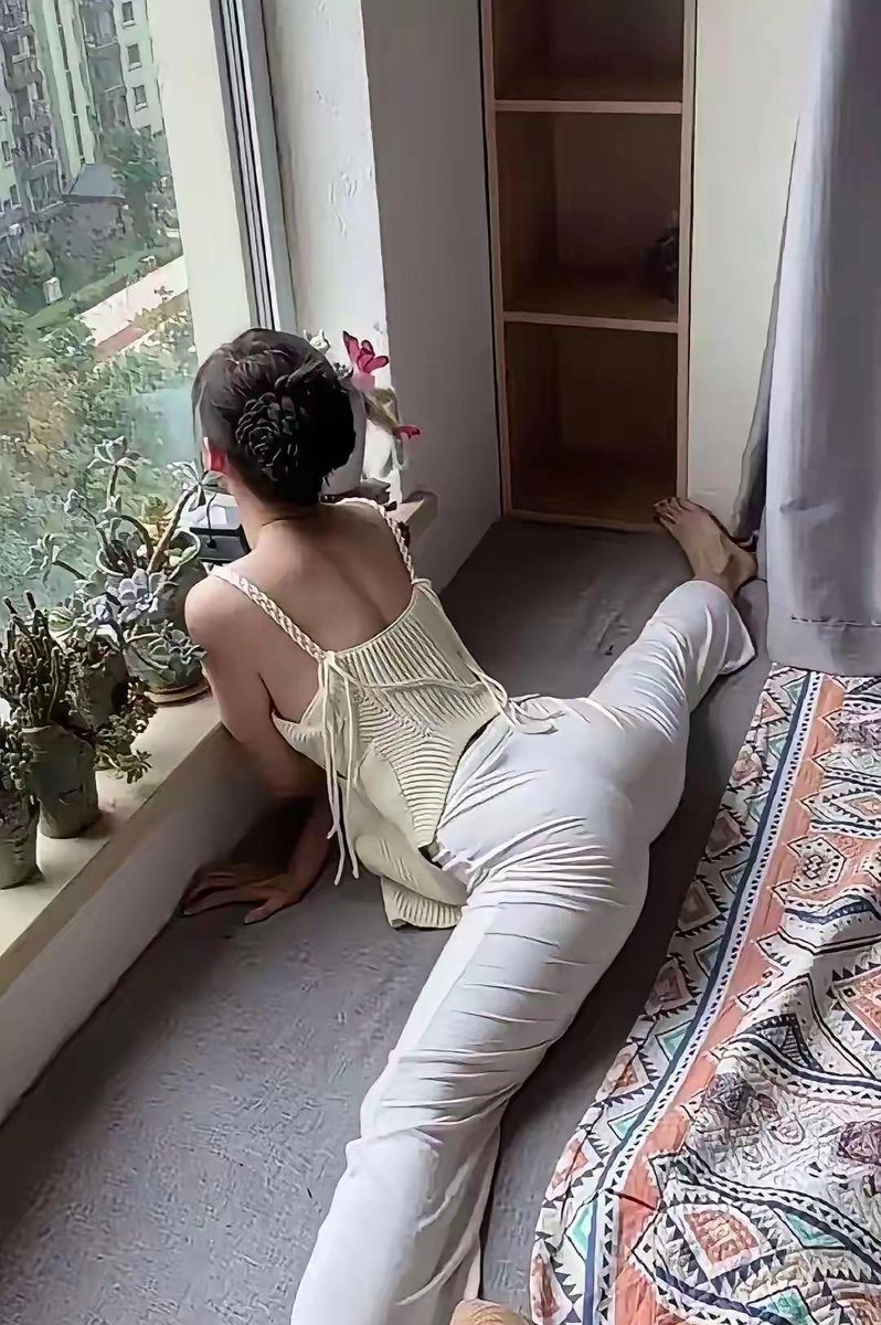 VidaBierervxo's tweet photo. Ajusta tu horario: Duerme 7h, levántate antes, evita pantallas 1h antes de dormir, sentirás más energía cada día. https://t.co/Hb8Ib9YfY1