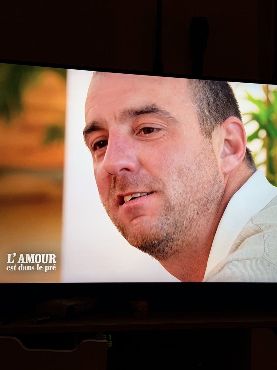 TTle100's tweet photo. Mettez lui une perruque blonde pour qu’on vérifie un truc vite fait #adp #adp2026 https://t.co/istbR2bI6k