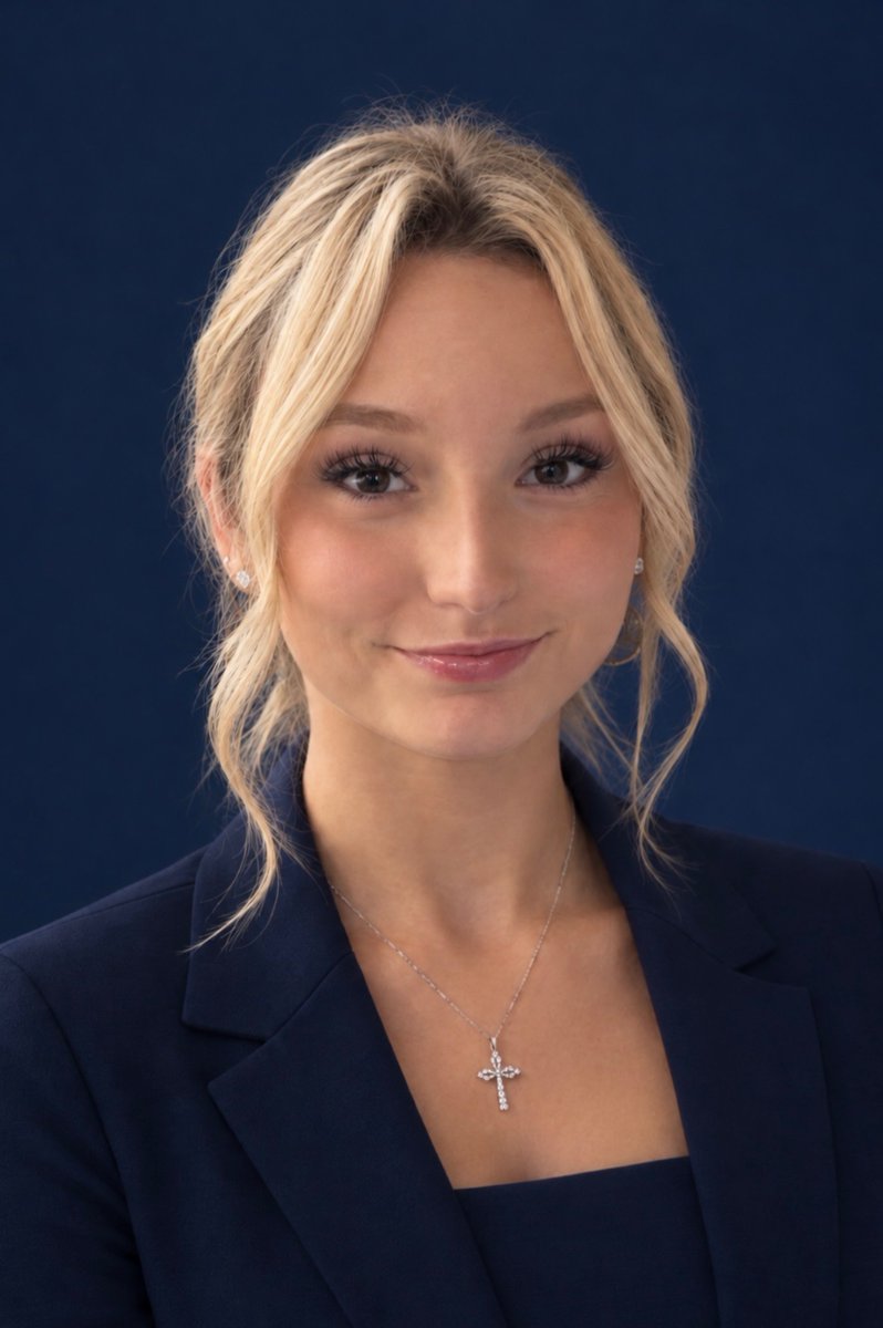 surrycc's tweet photo. Elizabeth “Lizzie” Saunders is a sophomore at the Surry Early College High School and dually enrolled at Surry Community College. She has taken her passion of helping kids to another level. 

Read more about her story: https://t.co/kHHSpIJ3kf https://t.co/75xmRLDir8