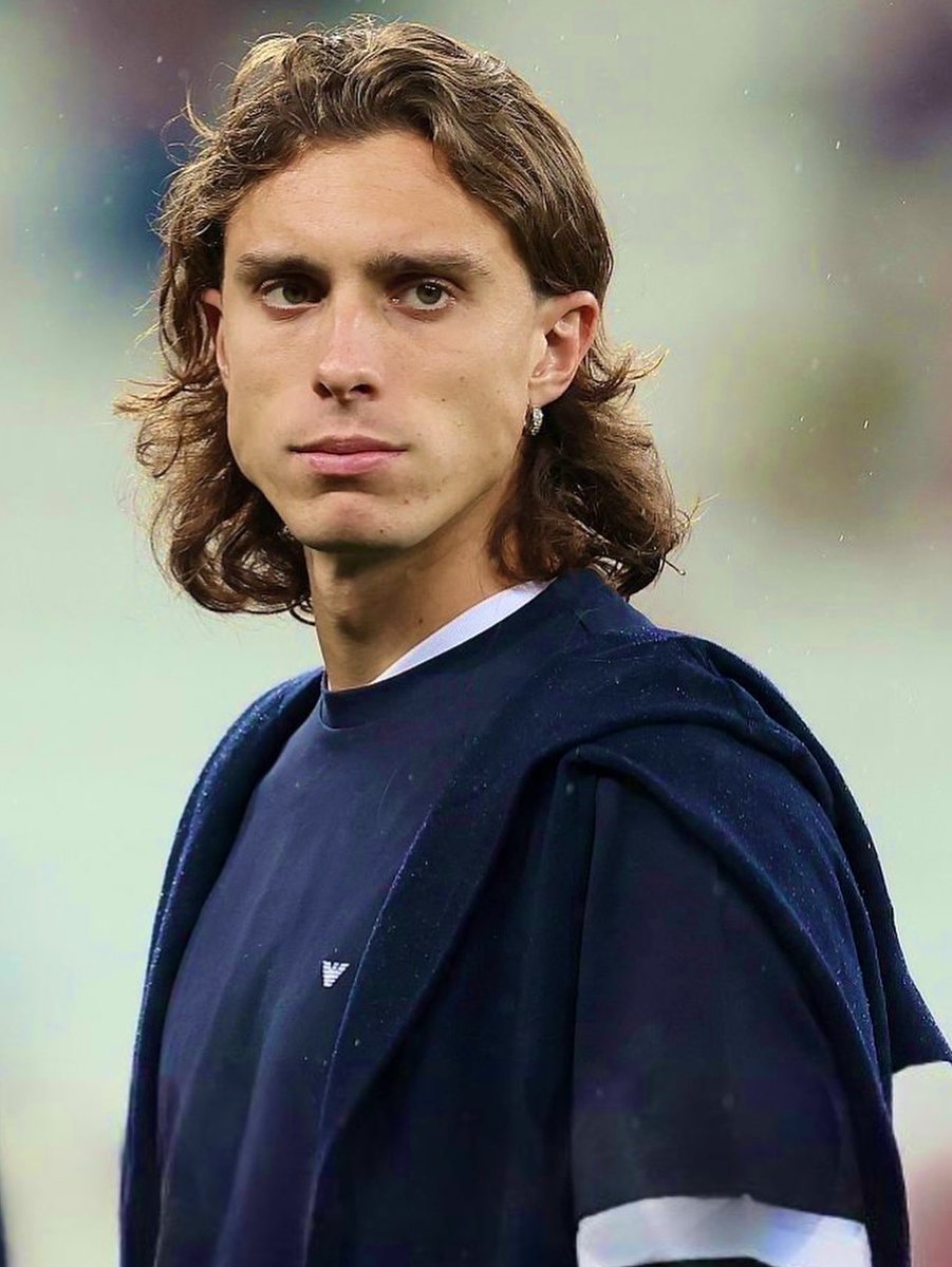 CalafioriFiles's tweet photo. The kind of face Renaissance painters would have fought over [📸 : Ahmad Mora] #Calafiori #Azzurri https://t.co/lY3qzvKBeh