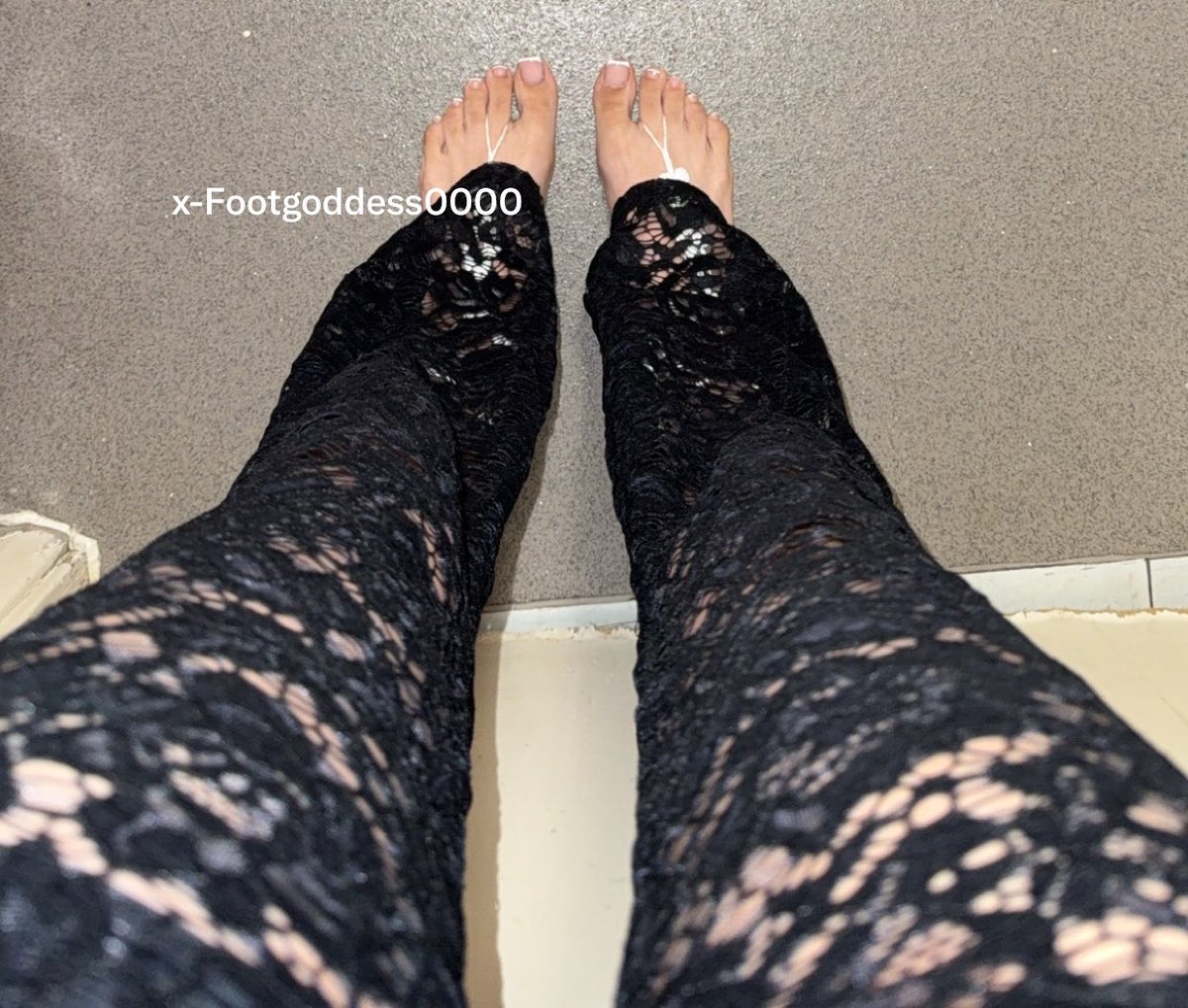 feetfetish0000's tweet photo. Don’t miss out on me tonight will be live & draining with my dirty stinky socks and perfect feet at 12am (uk time ) 😏💸

https://t.co/U5dkunltEF… 

Findom Findomme Domme Goddess Feetfetish humanatm sub Drain Walletdrain Paypig Beta Chasity sissy cbt sph cei snapchat  buyingcontent sellingcontent cashslave Tribute uk