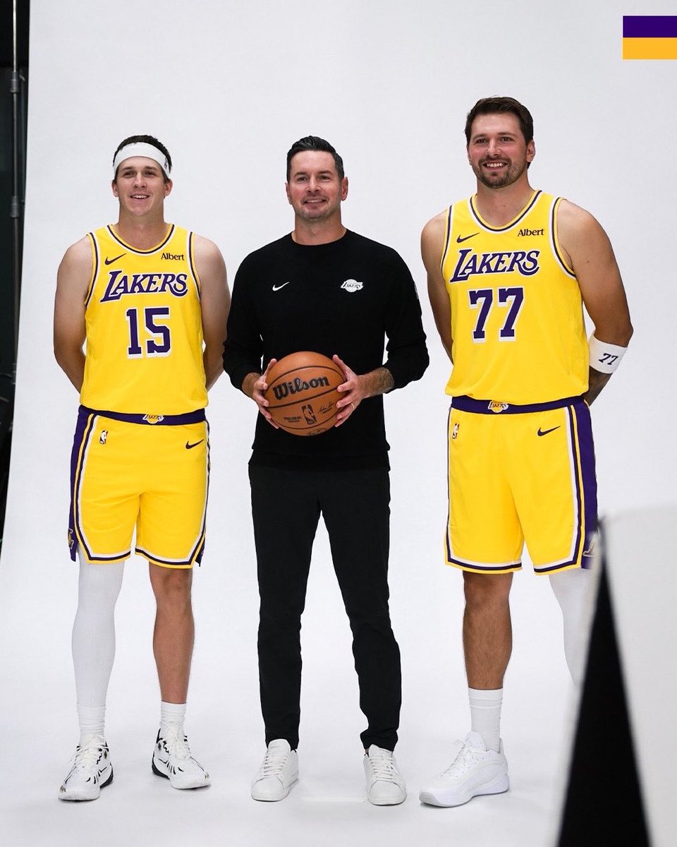 LakeShowYo's tweet photo. WHO STOPPING THIS TEAM? 💀 https://t.co/rGvaav3g5l