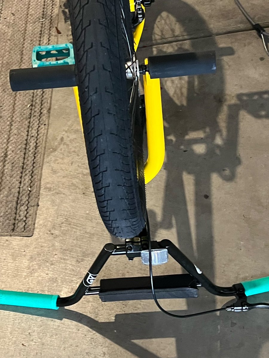 giosanaienka's tweet photo. My New Sick BMX bike 🤧 https://t.co/N5joX0uqSm