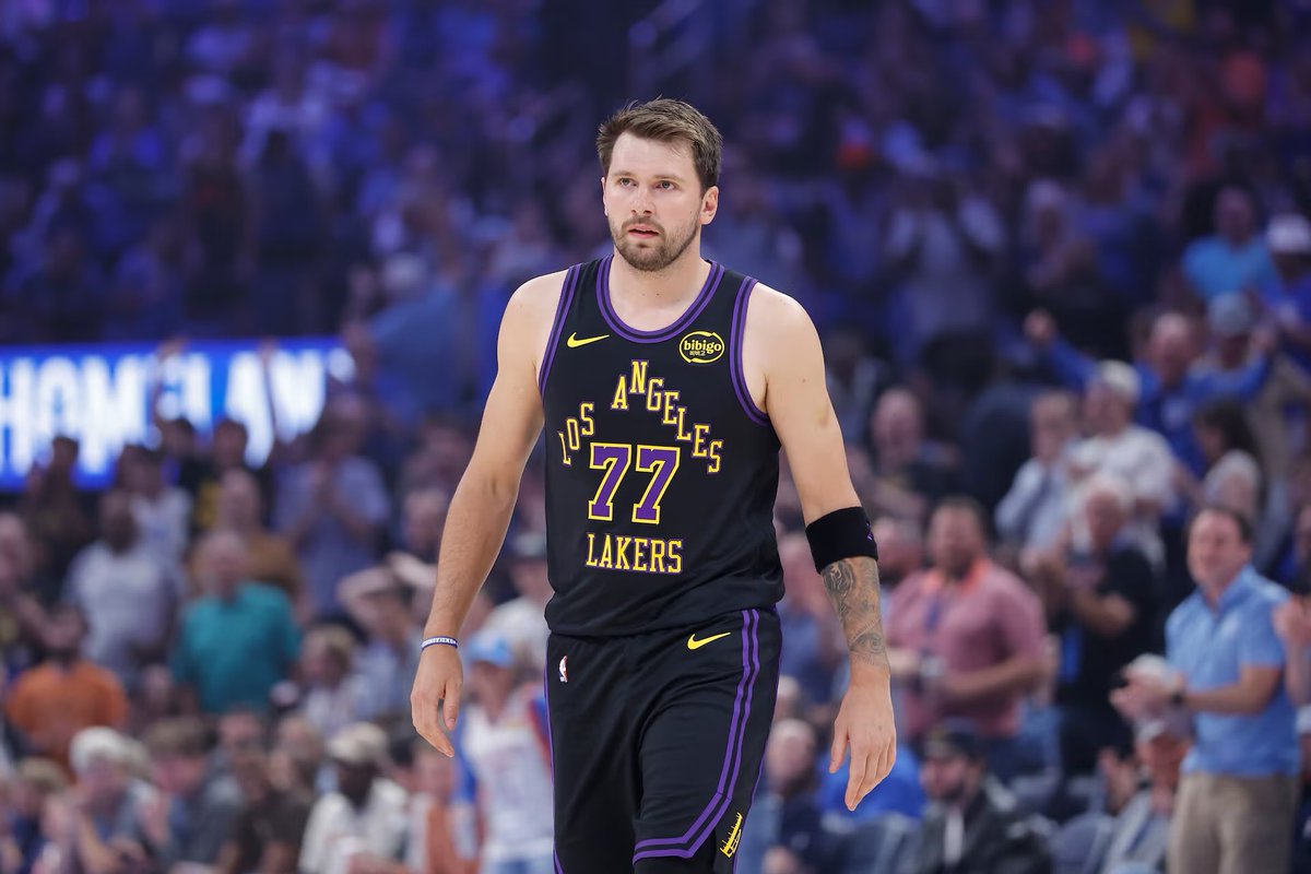 LakersDailyCom's tweet photo. “If you don’t think we can win a championship, then you shouldn’t be here”

- Luka Doncic

(via @ESPNNBA) https://t.co/dsPBslDtD6