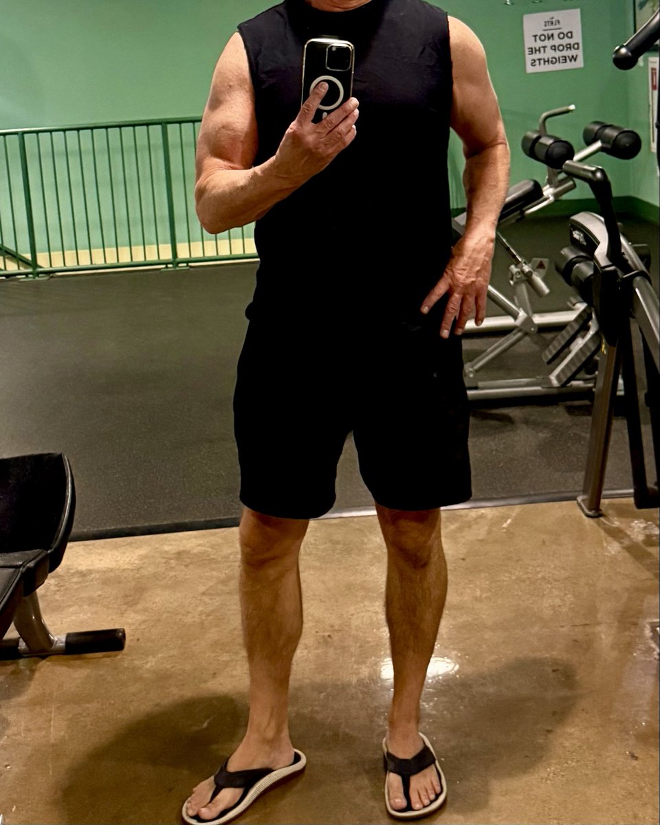 DaddyBWCFeet's tweet photo. Today’s workout session 💪 https://t.co/yfgQ4NxxxK