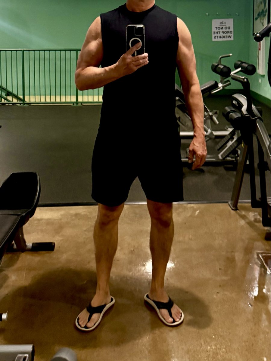 DaddyBWCFeet's tweet photo. Today’s workout session 💪 https://t.co/yfgQ4NxxxK