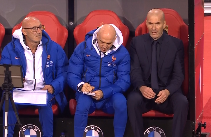 RMCsport's tweet photo. 👨‍🦲😅 Un conseil à tous les hommes : ne soyez jamais complexés par votre calvitie. https://t.co/4Ix71142EJ