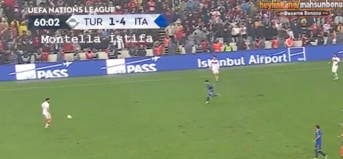 yuciinj's tweet photo. match so ass the 🏴‍☠️ stream is calling for the resignation of coach montella #TURvsITA https://t.co/1f3dep8LbE