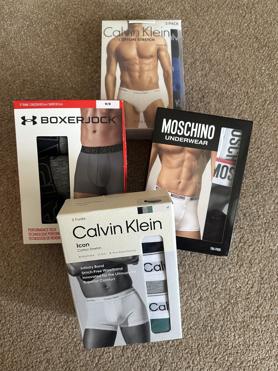 AlphaCraigMac's tweet photo. Needed new ones as you lot keep buying. 

Reimbursement opportunities!! Get in my DMS. 
 
#findom #scallymaster #scallydom #chav #sneakermaster #cashmaster #cashslave #footslave #moneyslave #alpha #SockWorship #SweatyFeet #PayPig #AlphaFeet #musclegod #alphago https://t.co/1ipCHJWhEk