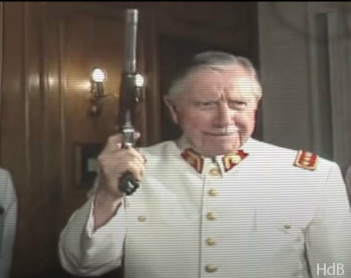 AbrahamUrnas's tweet photo. Cabo 2
AQUI HACE FALTA PINOCHET 
😌☝️ https://t.co/K70ZImwNl6