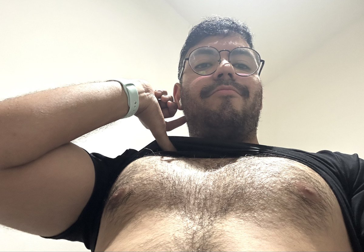 trepachiito's tweet photo. Pov: estamos saliendo y me dices que estás triste 💪🏻😜 .. ya no https://t.co/52r19fITyi