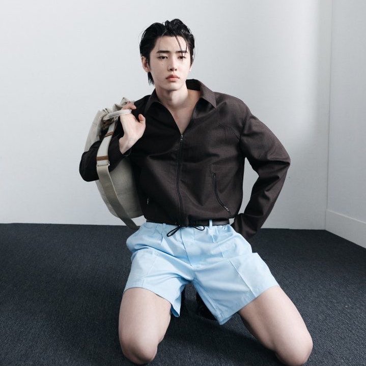 wayokyu's tweet photo. these pics had everyone yearning for a sunghoon calvin klein deal https://t.co/6mvASFgYNj