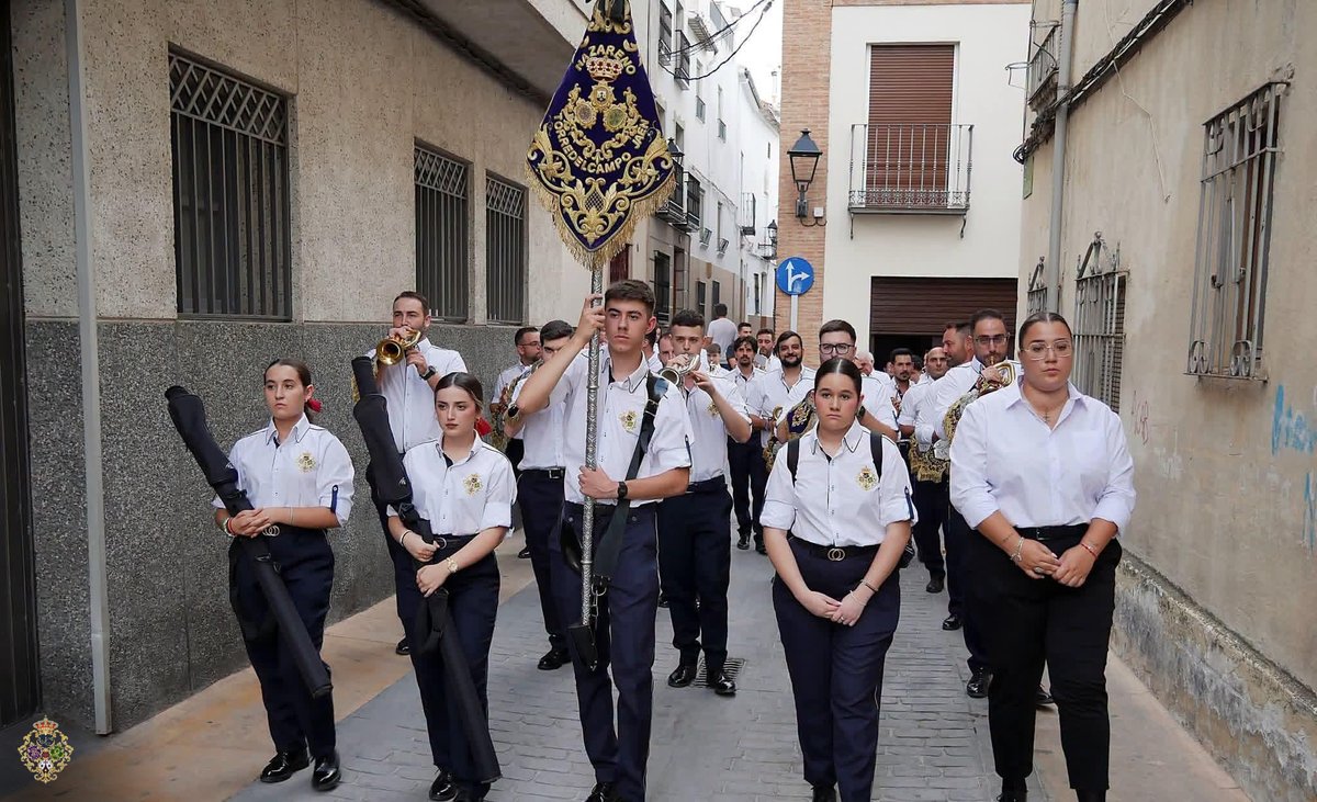 BCcytt_nazareno's tweet photo. 📸 𝐆𝐚𝐥𝐞𝐫𝐢́𝐚 𝐟𝐨𝐭𝐨𝐠𝐫𝐚́𝐟𝐢𝐜𝐚

Recordamos el día de ayer con una galería de imágenes en la salida procesional de la @ASOC_SanMiguel por las calles de Torredelcampo (Jaén).

Una tarde - noche de fe y devoción en la que la San Miguel volvió a encontrarse con su barrio. https://t.co/fjEkFcAt6b