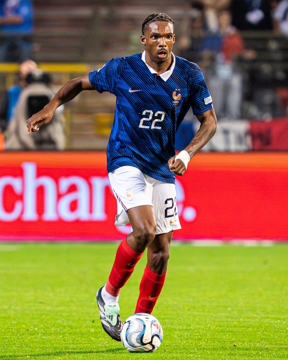 footballontnt's tweet photo. A 1st French cap for Jérémy Jacquet 🇫🇷

His fantastic start to the season with Liverpool recognised 🌟 https://t.co/VCirVBS7bc