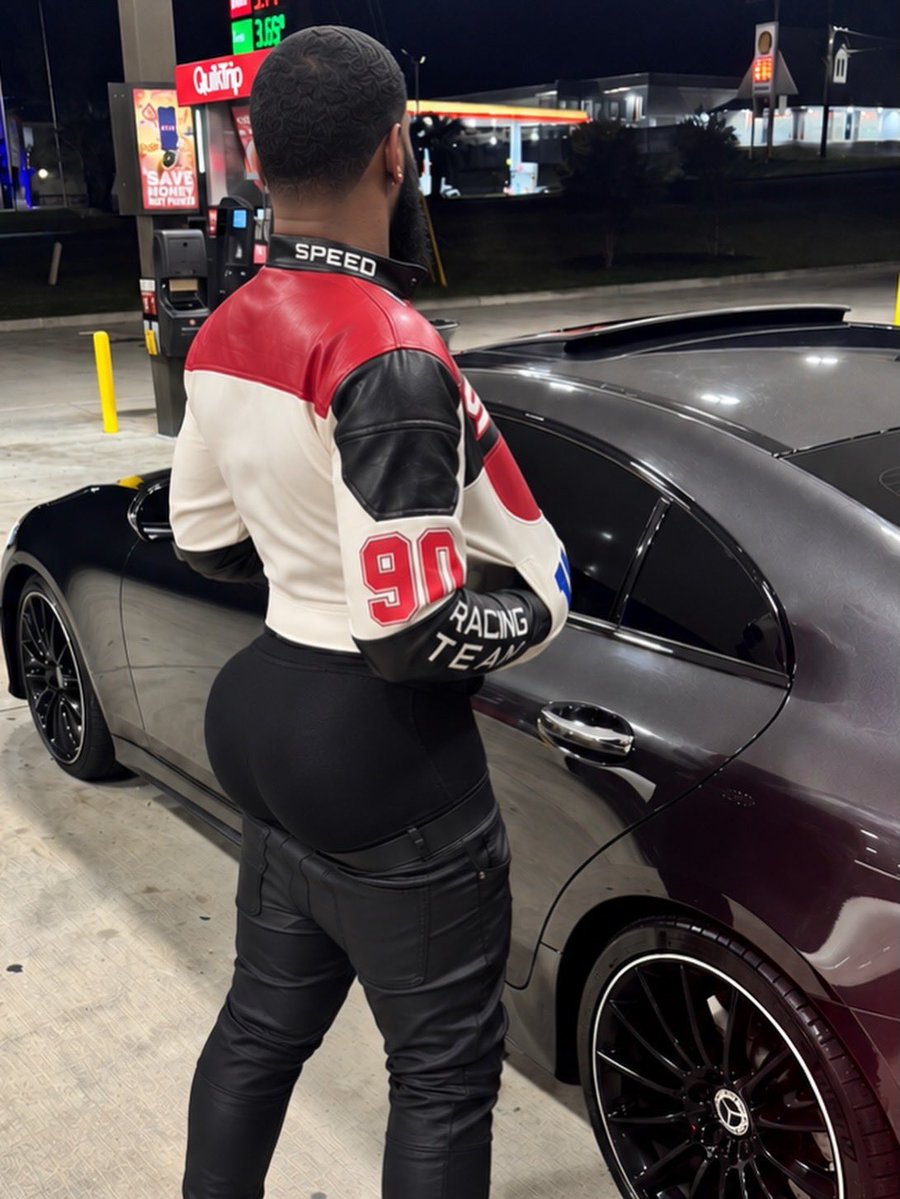 KingPurp1k's tweet photo. 🏎️ https://t.co/APtXO97vdz