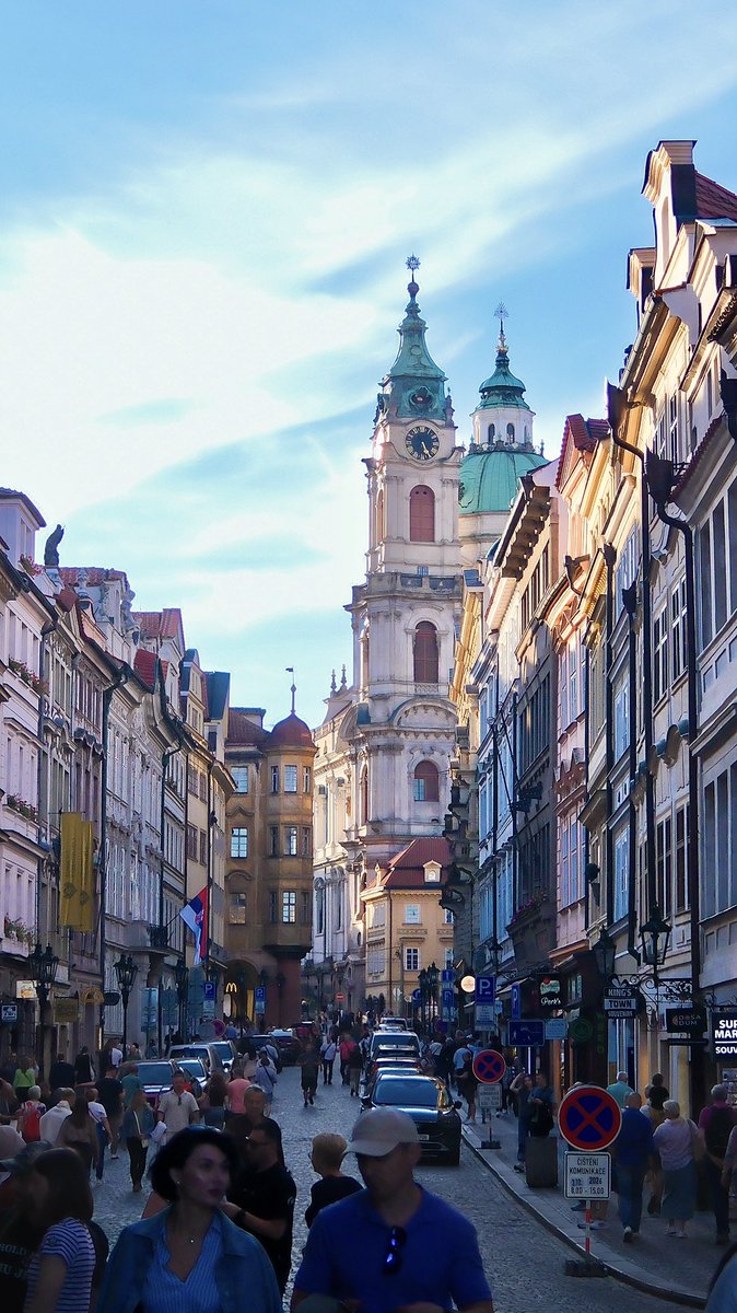 harami622's tweet photo. チェコ🇨🇿プラハ、景色もそうだしご飯美味しくて、この7カ国移動でどんどん痩せてたのに
プラハで絶対太ってるわ🫪 https://t.co/lQVQVM1D0o