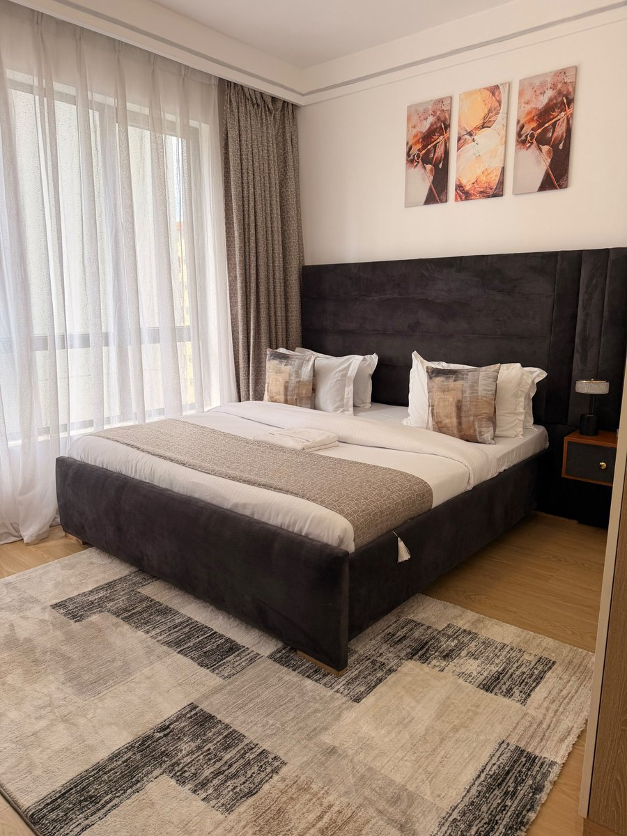 SaulKhanda's tweet photo. Street archive 👋

Kes 2500 per night studio,kes 3000 per night one bedroom.
Location,south b, Nyali, Thika Road, Bamburi n across the country.
DM is always open https://t.co/K0bXdilCb5