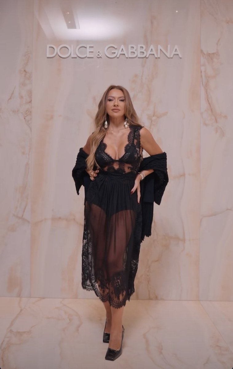 trunluifsaarsiv's tweet photo. Hadise 🥵😍
Taşacak https://t.co/bIJnWMELhc