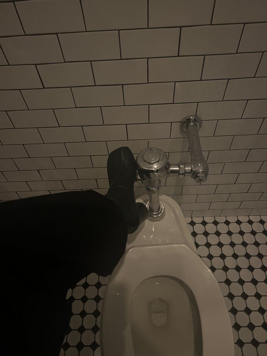paypsyche's tweet photo. I'm holding your head down in the toilet while I flush with my Margiela tabi's 😵‍💫🚽

Findom Femdom Paypig Whalesub HumanATM https://t.co/3QAez4zRuA