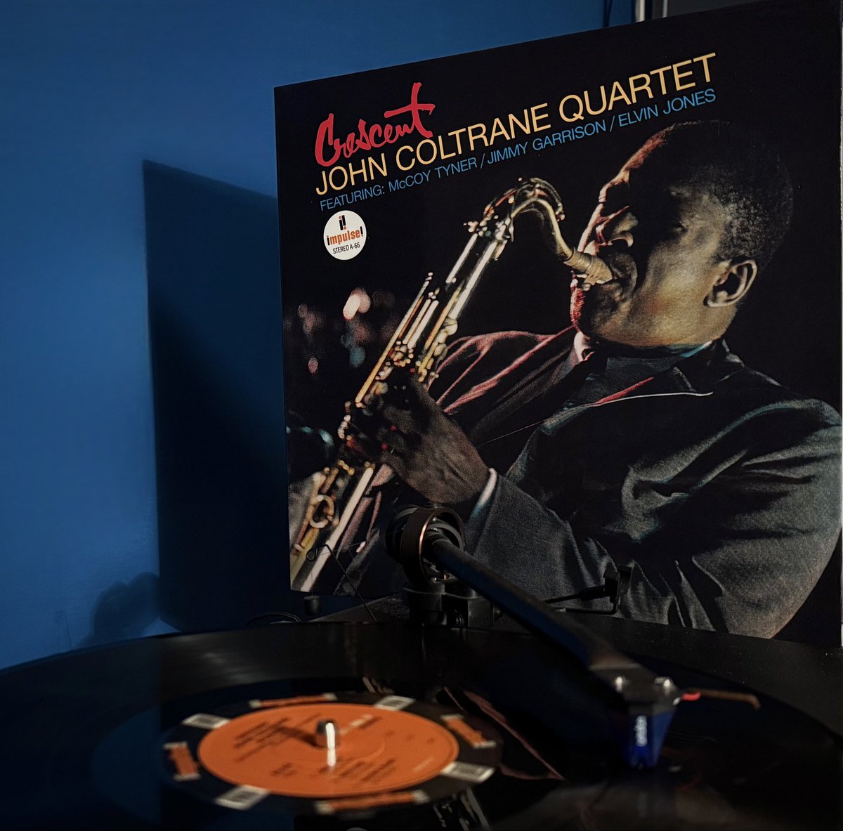 TrJiri's tweet photo. John Coltrane - Crescent 
feat. McCoy Tyner, Jimmy Garrison, Elvin Jones
1964 @impulselabel 
Now playing jazz on vinyl 
#JohnColtraneCentennial #Coltrane100 https://t.co/mCx5K9EdGB