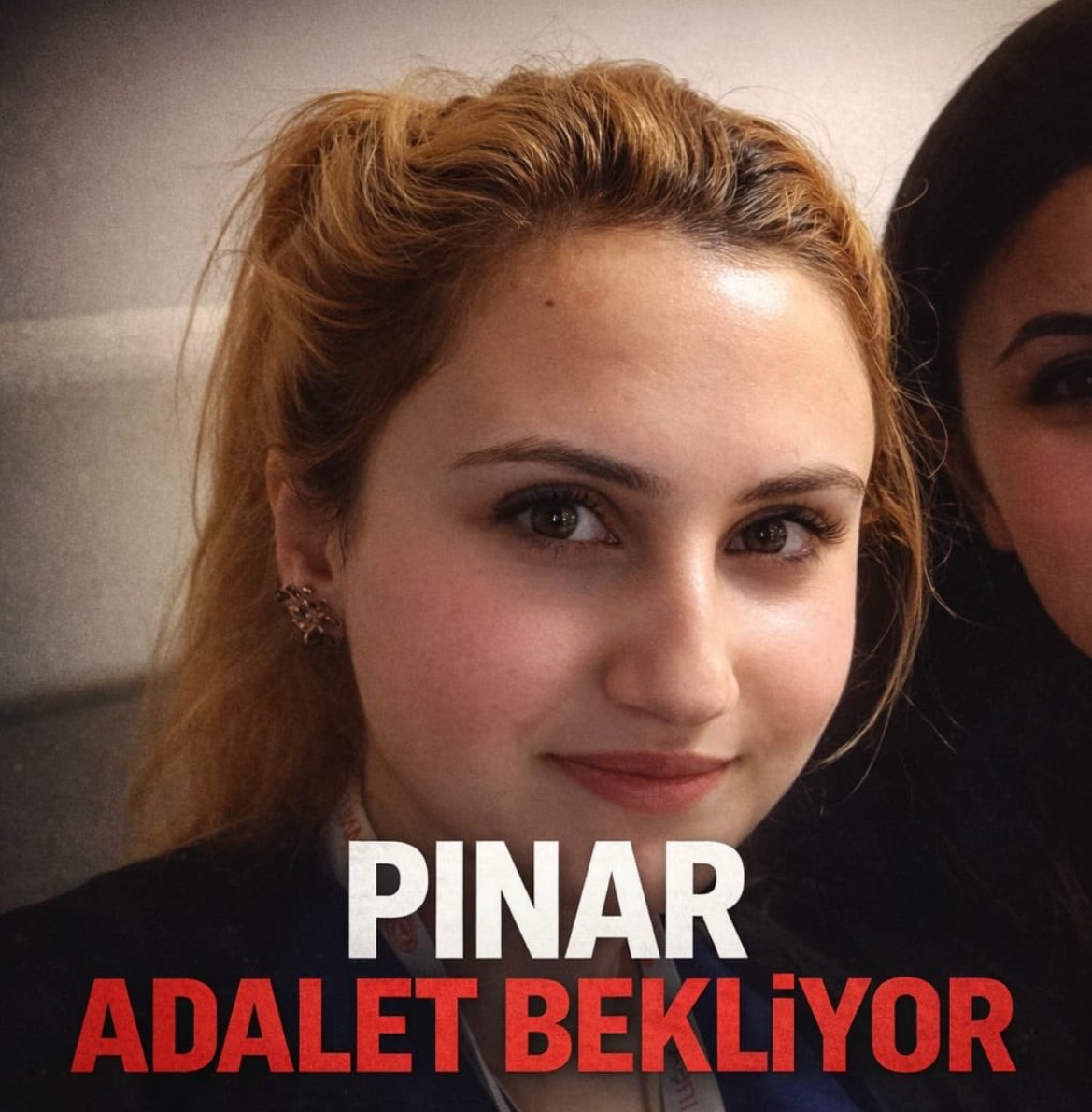bombasticyl's tweet photo. bir kadını yüzü tanınmayacak hale gelene kadar darp edip "sivilce cıkmıstır" dediler. akliniz alabiliyor mu bunu kafayı yiyecegim biz ne yasıyoruz ya
#PınarİçinEmsalKarar https://t.co/njGDSYRFQy