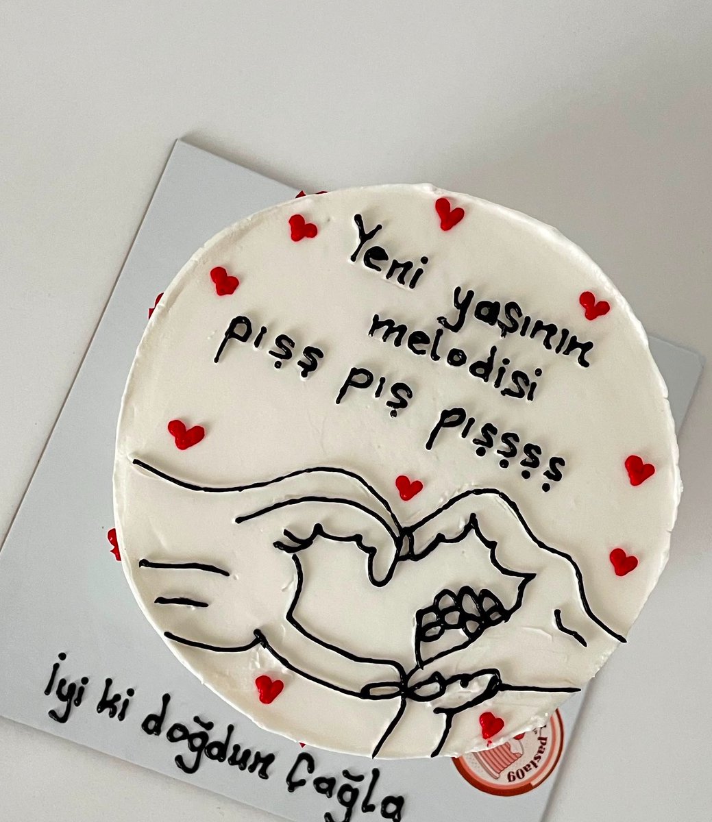 mutluluksonrasi's tweet photo. @floweredminds_ Bize de 2. Fotodaki pasta geldi , allahtan ChatGPT ile shoplayıp 1. Foto haline getirip öyle stori attık …. https://t.co/FkTHtAF9nc