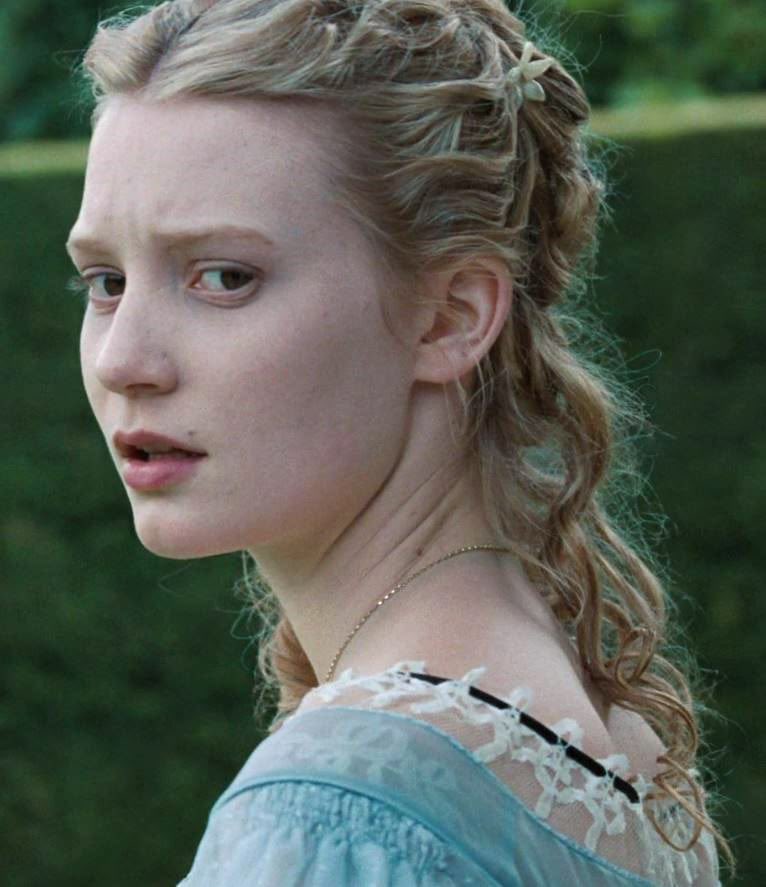 iwasyoungnsweet's tweet photo. quem você seria de acordo com o pinterest:

• cantora
• atriz
• personagem animado
• personagem literário https://t.co/bJlyhIUqwX