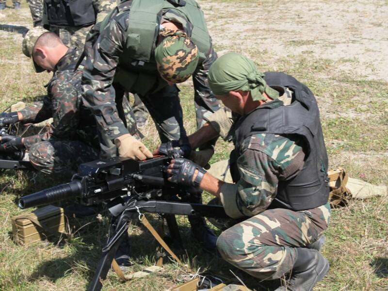 doctoradmiral's tweet photo. September 2014, Zhytomyr
Veterans of the Soviet invasion of Afghanistan undergoing refresher training after being mobilized into the 95th Airmobile Brigade during the Third Wave of the Limited Mobilization™