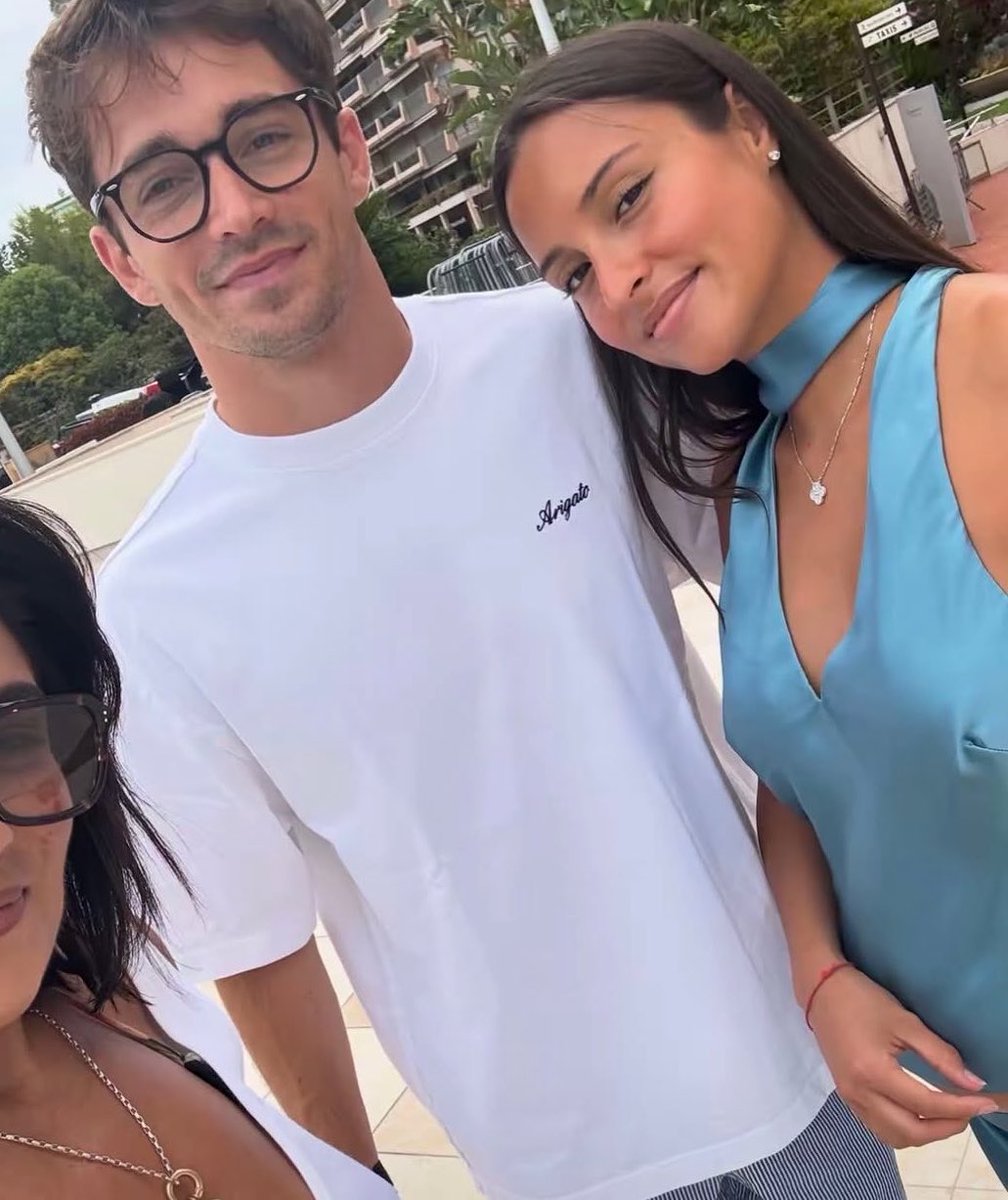 leclercphotos's tweet photo. charles’ glasses are BACK https://t.co/t2TaTofAky