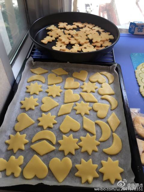 eastgun82's tweet photo. My aunt’s funny cookie recipe always makes me happy! ， https://t.co/64ZWAe4uES