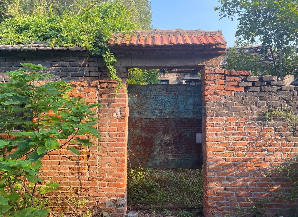 Kimsangjyu's tweet photo. This is not a place to sneer, not a dried-up ruin, not a certain person’s free time. https://t.co/FqAvx9e3NO