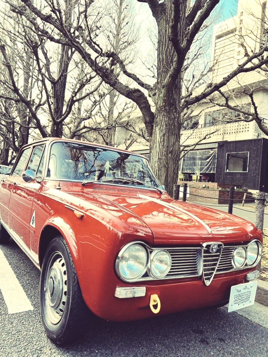 19197272ppp's tweet photo. おはようございます。
今日も朝から地震やら‥
面倒な事務作業1日ですね。
皆様今日も気を付けて通勤やお休みを過ごしてください。
今日も1日ご安全に！
雨マジいらねぇ〜_(┐「ε:)_ｷﾚｿｳ
#フクロウ 
#バイク 
#アルファロメオ
#台風の影響
#HONDA 
#スーパーカブ 
#NSR https://t.co/020x3jEbsE