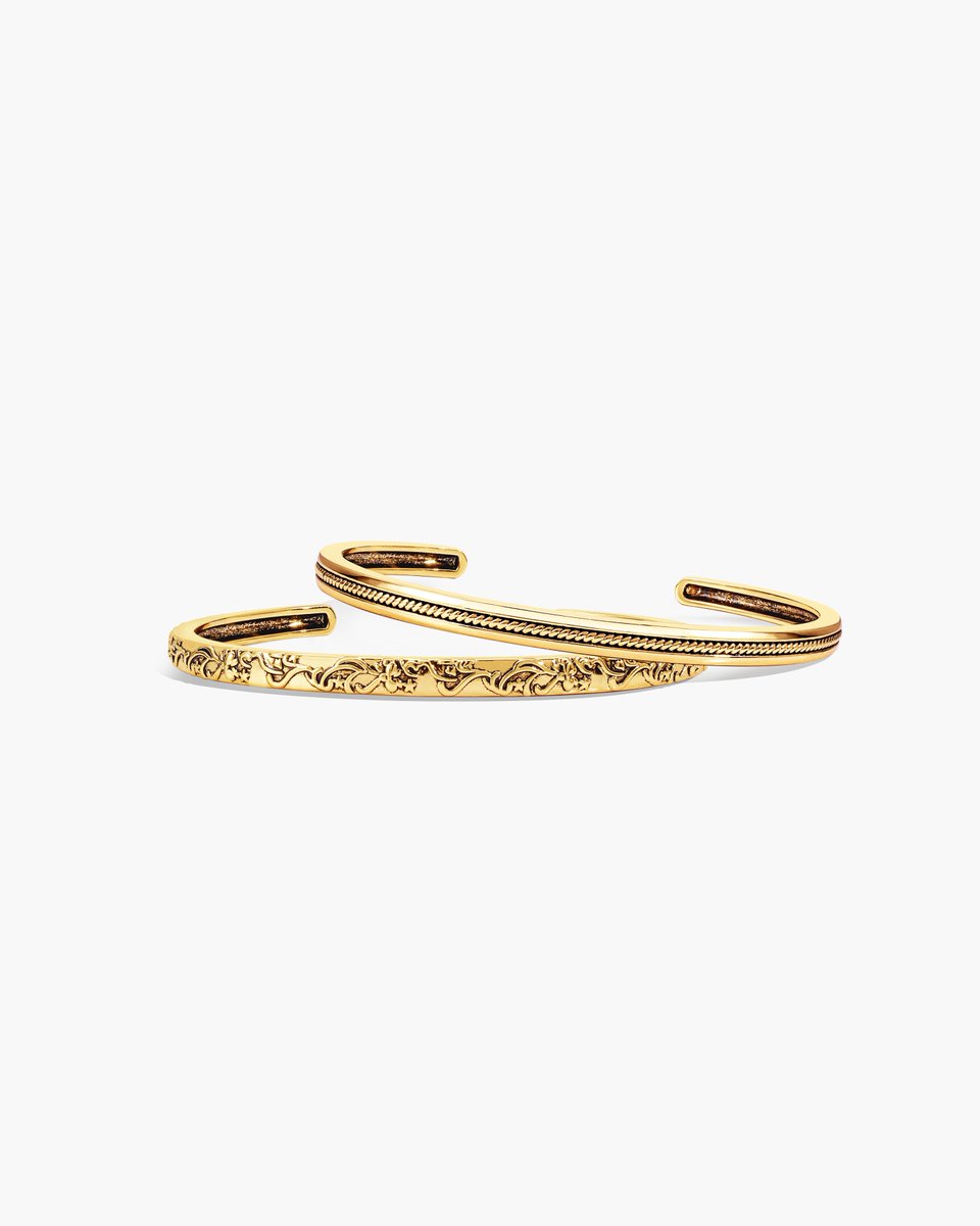 keptbyjade's tweet photo. I just received Orchid Stacking Bangle Set in Gold | Gold / Orchid Stacking Bangle Set from mike_24 via Throne. 💋 https://t.co/RFEfHNyN9v